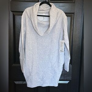 NWT Lululemon Along the Way Dress Heathered Light Grey Size M